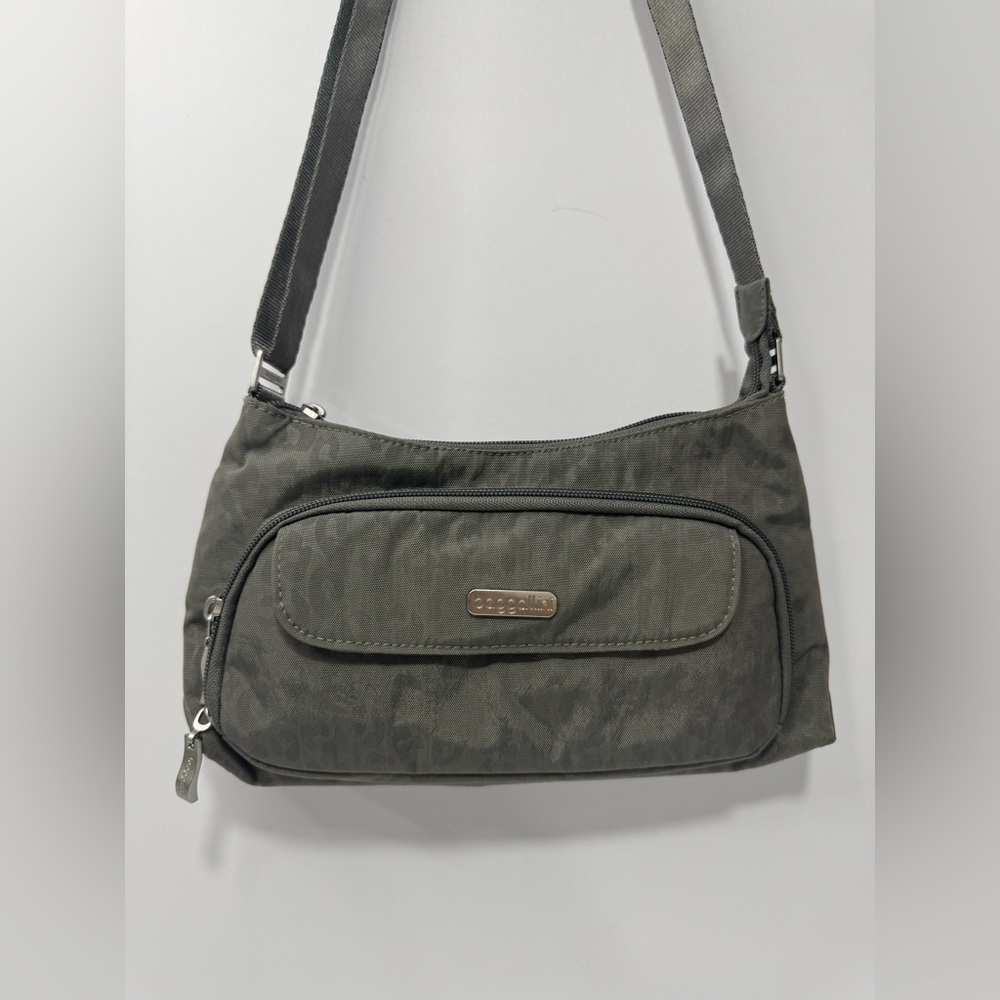 Baggallini Gray Shoulder Bag